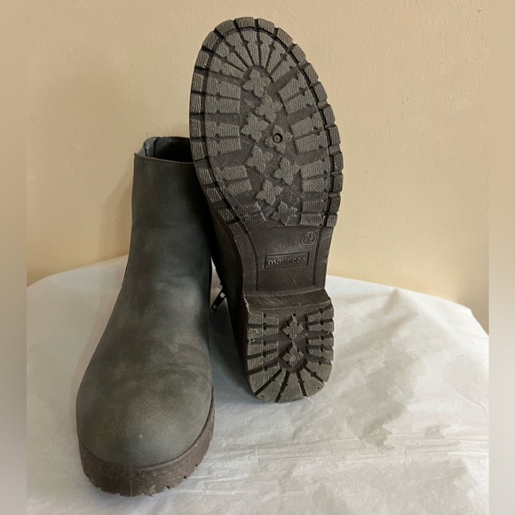 Anna gray double zipper boots - Picture 2 of 4